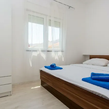 Lägenhet Mimi Draga Bašćanska