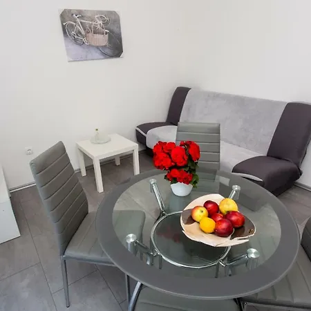 Mimi Apartment Draga Bašćanska